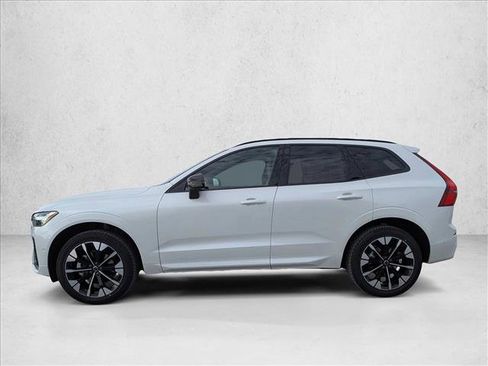 New 2026 Volvo XC60 B5 Plus w/ Protection Package Premier image 10
