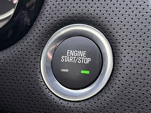 New 2026 Cadillac XT5 Luxury image 18