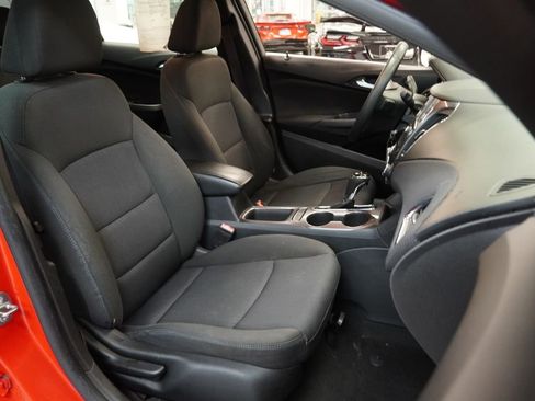 Used 2016 Chevrolet Cruze LT FWD image 30