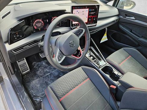 New 2025 Volkswagen Golf SE image 3