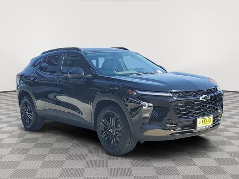 New 2026 Chevrolet Trax ACTIV FWD image 3