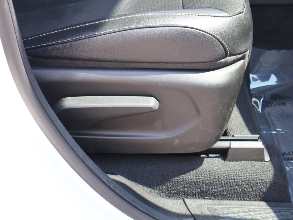 Used 2024 Jeep Grand Cherokee Altitude AWD/4WD image 9