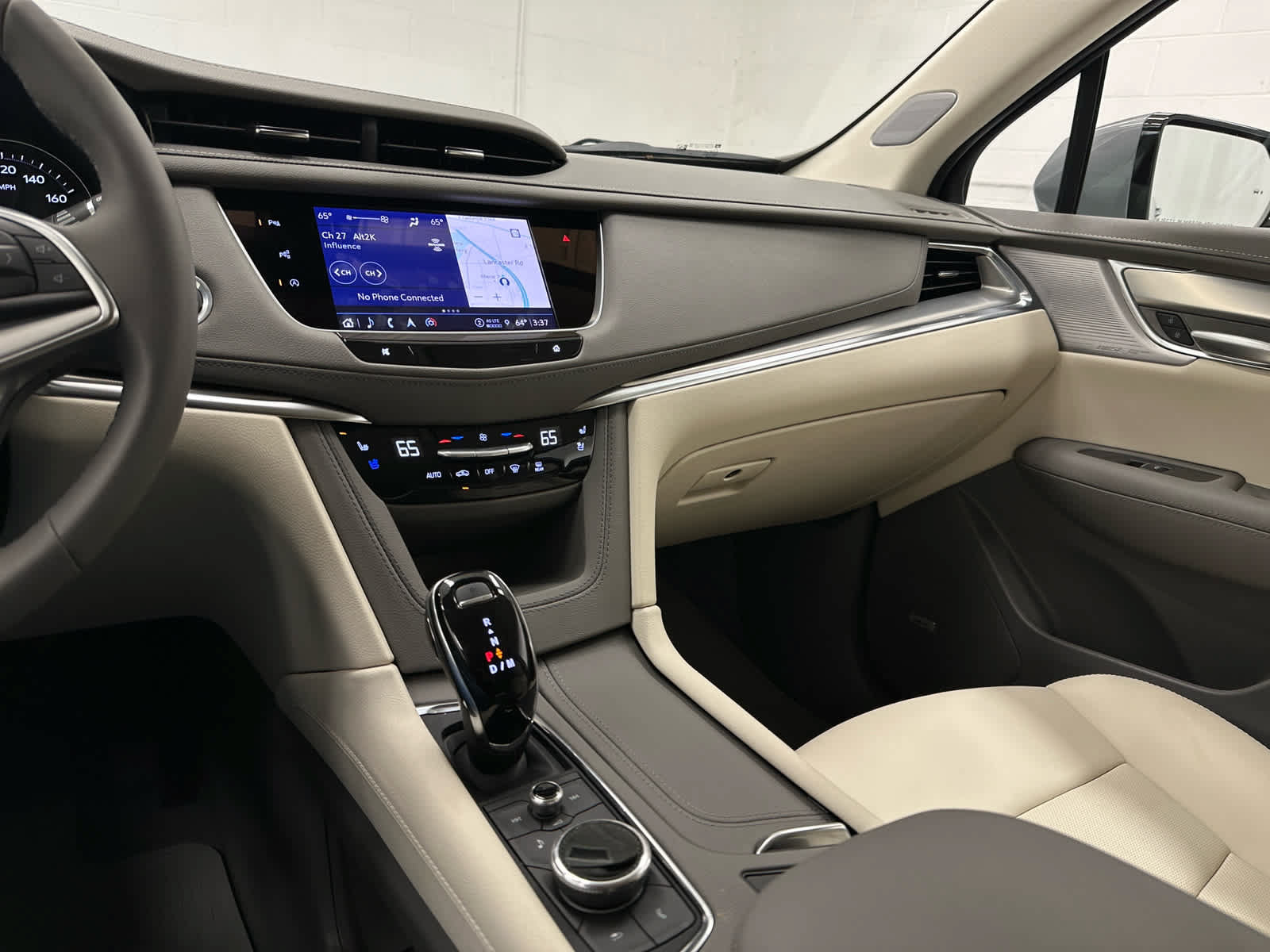 Used 2026 Cadillac XT5 Premium Luxury w/ Driver Assist Package AWD/4WD image 28