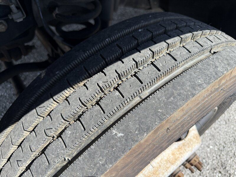 Used 2016 Ford F550 2WD Regular Cab Super Duty image 34