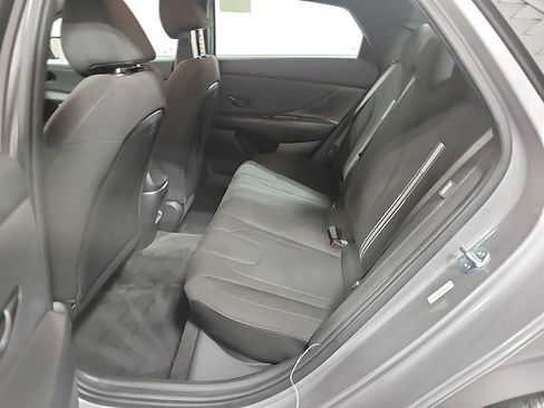 Used 2025 Hyundai Elantra Sport FWD image 9