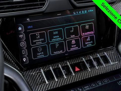 Used 2023 Lamborghini Urus Performante AWD/4WD image 26