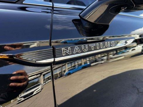 Used 2019 Lincoln Nautilus Black Label AWD/4WD image 15