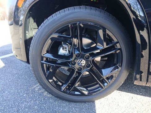 New 2026 Volkswagen Tiguan SE R-Line image 26