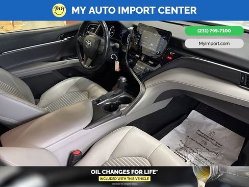 Used 2021 Toyota Camry SE image 29