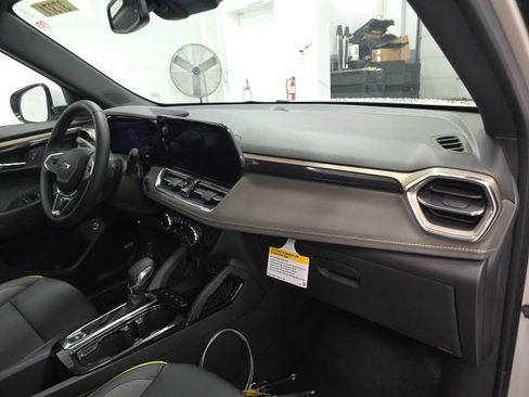 Certified 2026 Chevrolet TrailBlazer ACTIV w/ Convenience Package AWD/4WD image 30