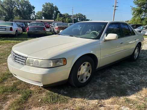 Used 1999 Cadillac Seville SLS w/ Convenience Pkg image 1