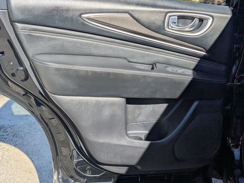 Used 2019 INFINITI QX60 Luxe image 33