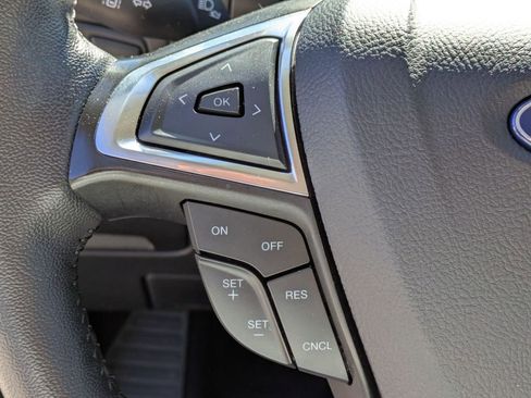 Used 2024 Ford Edge Titanium image 18