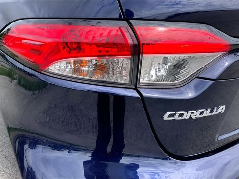 Used 2024 Toyota Corolla LE FWD image 28