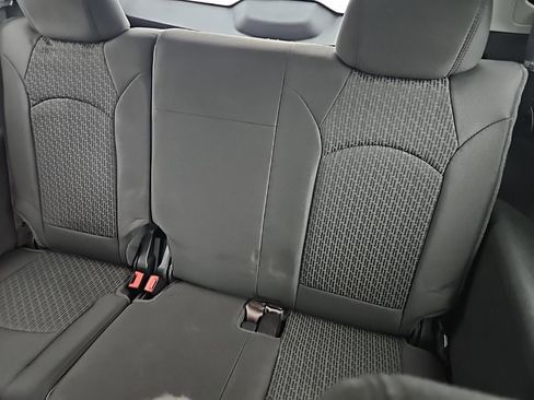 Used 2009 Chevrolet Traverse LT image 19