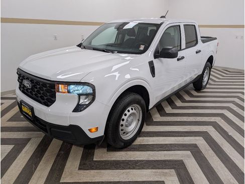 Used 2025 Ford Maverick XL w/ 4K Tow Package AWD/4WD image 1