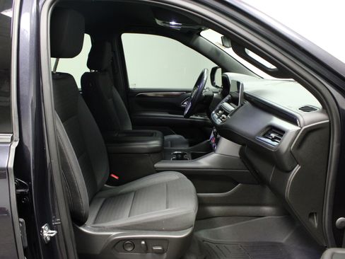 Used 2023 GMC Yukon SLE image 15