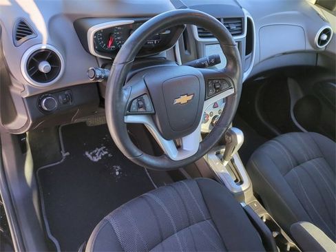 Certified 2019 Chevrolet Sonic LT w/ Convenience Package image 11