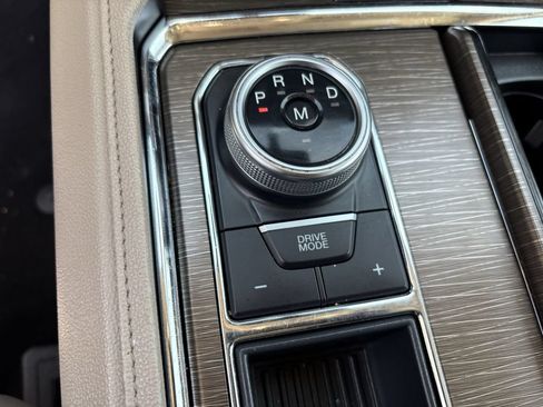 Used 2024 Ford Expedition Limited RWD image 17
