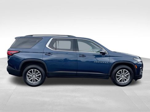Used 2023 Chevrolet Traverse LT AWD/4WD image 9