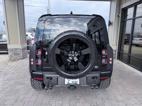 Used 2023 Land Rover Defender 110 V8 image 72