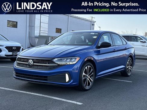 Used 2023 Volkswagen Jetta Sport FWD image 6