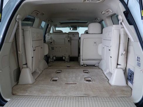 Used 2014 Lexus LX 570 4WD image 28