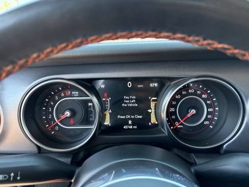Used 2022 Jeep Gladiator Mojave w/ LED Lighting Group AWD/4WD image 29