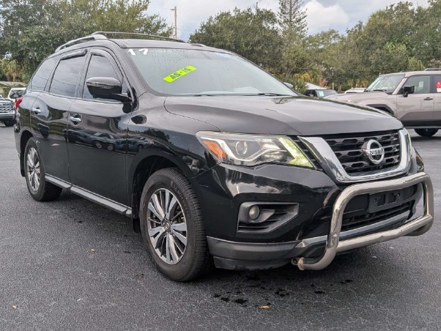 Used 2017 Nissan Pathfinder SL w/ SL Premium Package AWD/4WD image 1