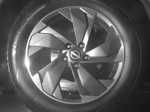 Used 2025 Nissan Rogue SV AWD/4WD image 15