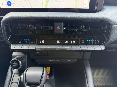 Used 2026 Toyota Land Cruiser AWD/4WD image 17