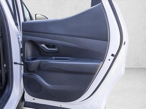 Certified 2025 Hyundai Santa Cruz SEL image 26