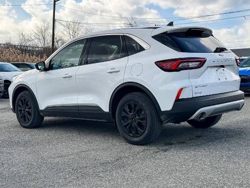 Certified 2023 Ford Escape Active AWD/4WD image 5