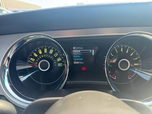 Used 2014 Ford Mustang GT Premium image 14