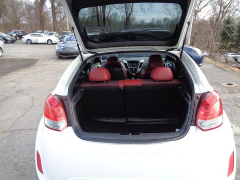 Used 2012 Hyundai Veloster w/ Style Pkg FWD image 27