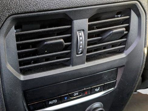 Used 2020 BMW 330i xDrive Sedan w/ Convenience Package image 18