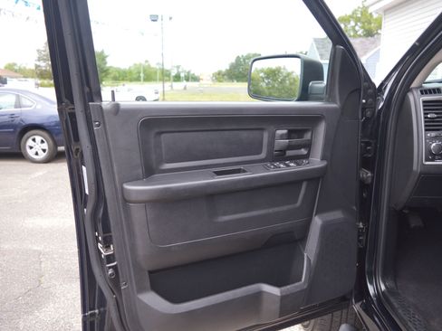 Used 2016 RAM 1500 Tradesman w/ Popular Equipment Group AWD/4WD image 23