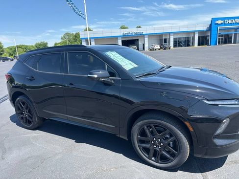New 2025 Chevrolet Blazer RS w/ Driver Confidence II Package FWD image 3
