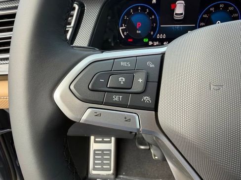 New 2026 Volkswagen Atlas Cross Sport SEL R-Line AWD/4WD image 19
