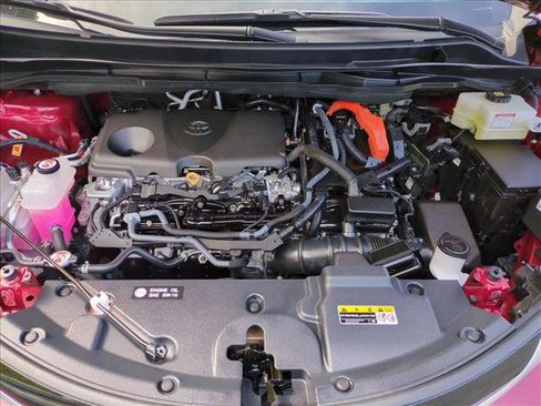 Used 2025 Toyota Sienna Platinum image 25