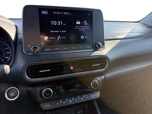 Used 2022 Hyundai Kona SEL w/ Convenience Package image 12