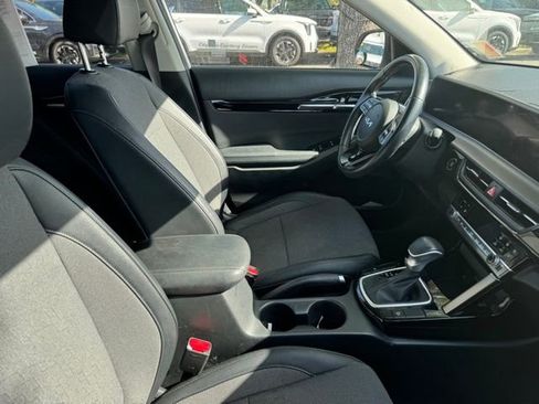 Certified 2024 Kia Seltos S image 5
