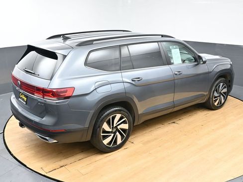 Used 2024 Volkswagen Atlas SE image 46