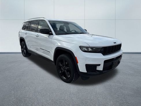 Certified 2022 Jeep Grand Cherokee L Laredo image 9