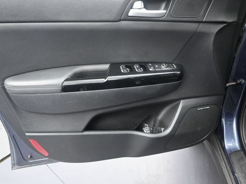 Used 2020 Kia Sportage EX w/ EX Technology Package FWD image 11