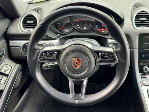 Used 2024 Porsche 718 Cayman RWD image 20