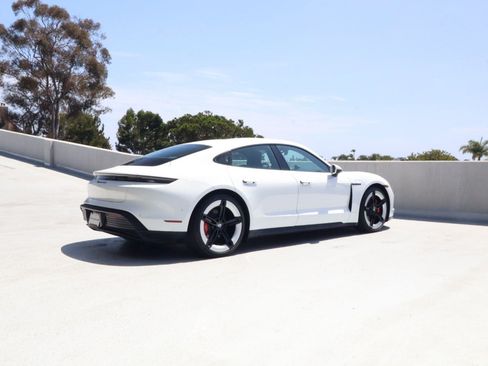 Certified 2025 Porsche Taycan 4S AWD/4WD image 8