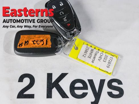 Used 2023 Chevrolet Traverse LT w/ Rear Camera Mirror Package AWD/4WD image 25