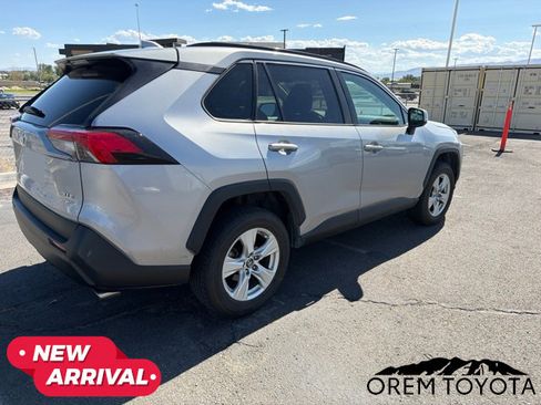 Used 2019 Toyota RAV4 XLE AWD/4WD image 19