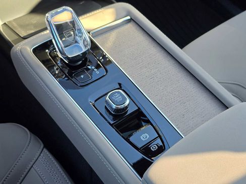 New 2026 Volvo XC90 B6 Plus w/ Protection Package Premier image 26